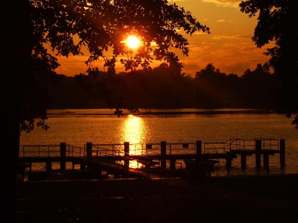 Waldhotel Am See Berlin-Schmoeckwitz Dış mekan fotoğraf